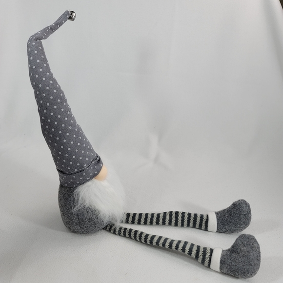 Fabric Sitting Gnome - Picture 8 of 13